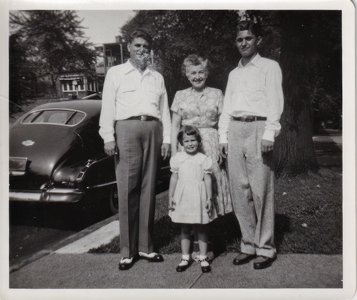 Bill and Sylvia Schultz family, Chicago 1952