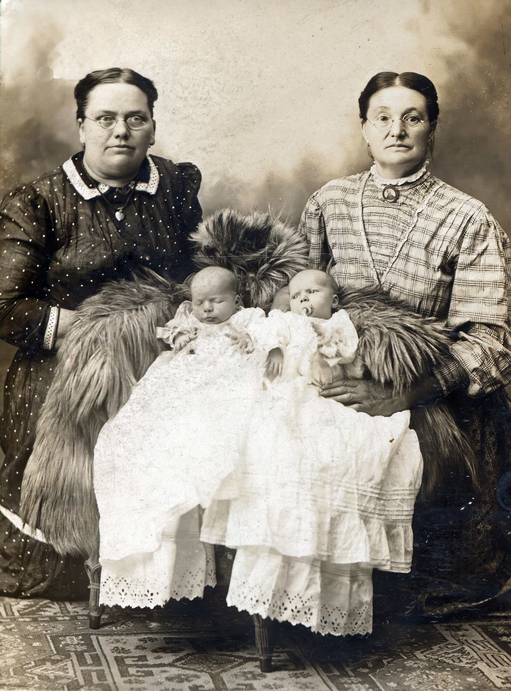 Catherine Petersen Mikkelsen (left), Augusta Brotzmann Krohn, Myrtle and Margaret.