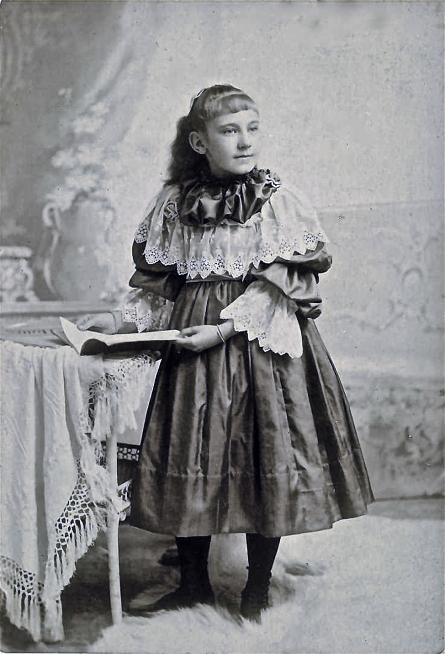Edith Bartram Gold, future  wife of George Phelps Fondersmith Sr., Philadelphia