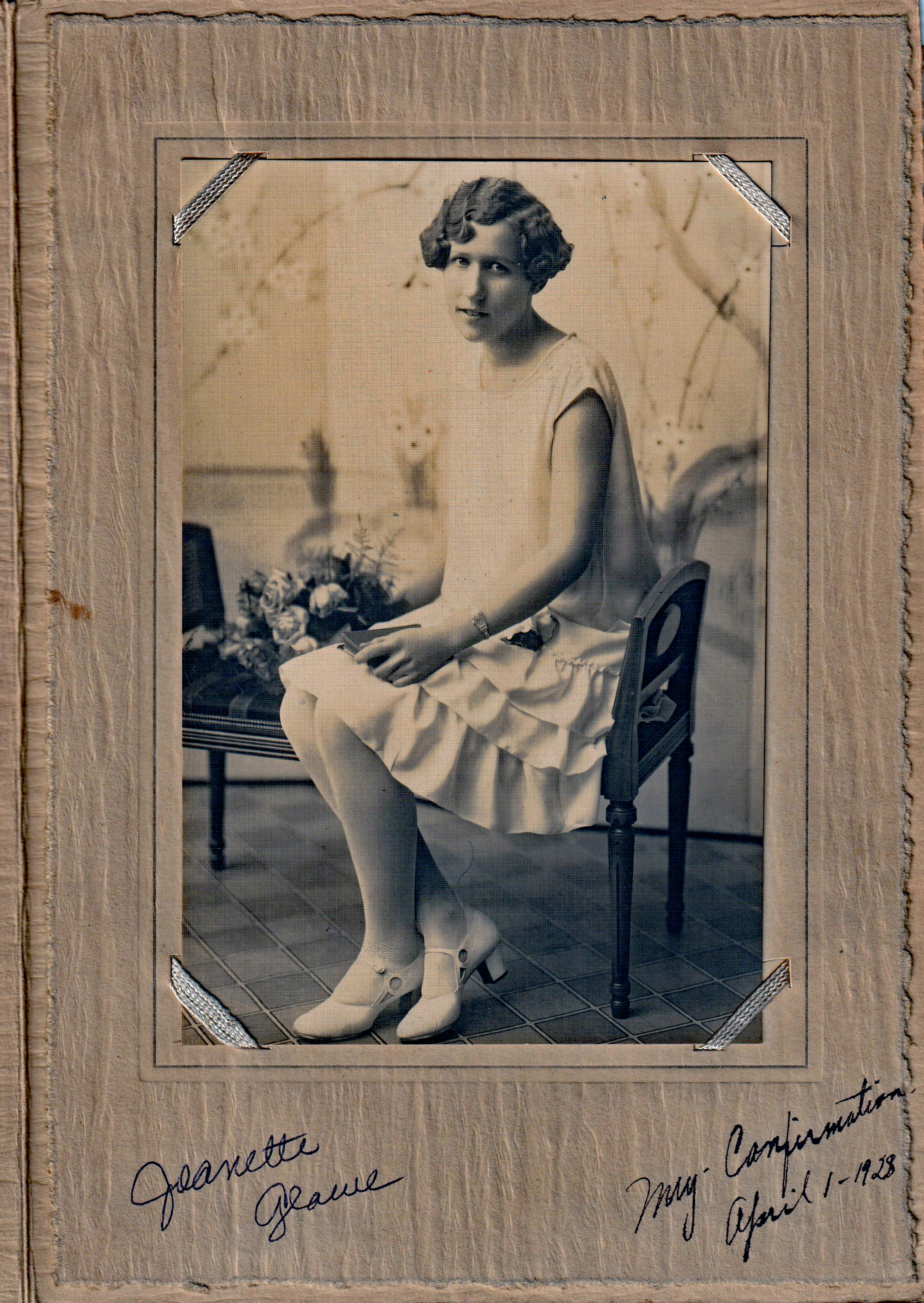 Jeanette Glawe, daughter of John and Anna Glawe, studio portrait, Chicago.