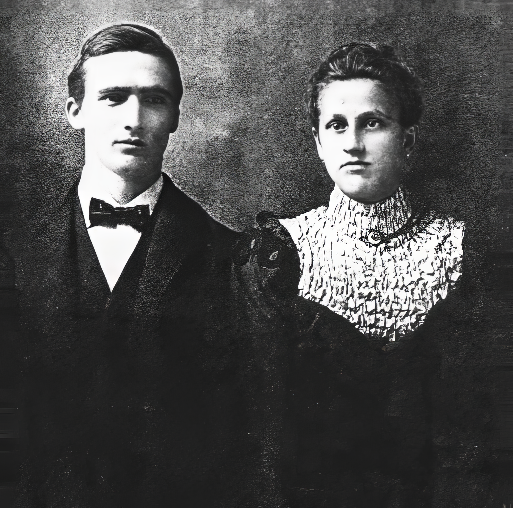 Louis and Annie Petersen, 1900