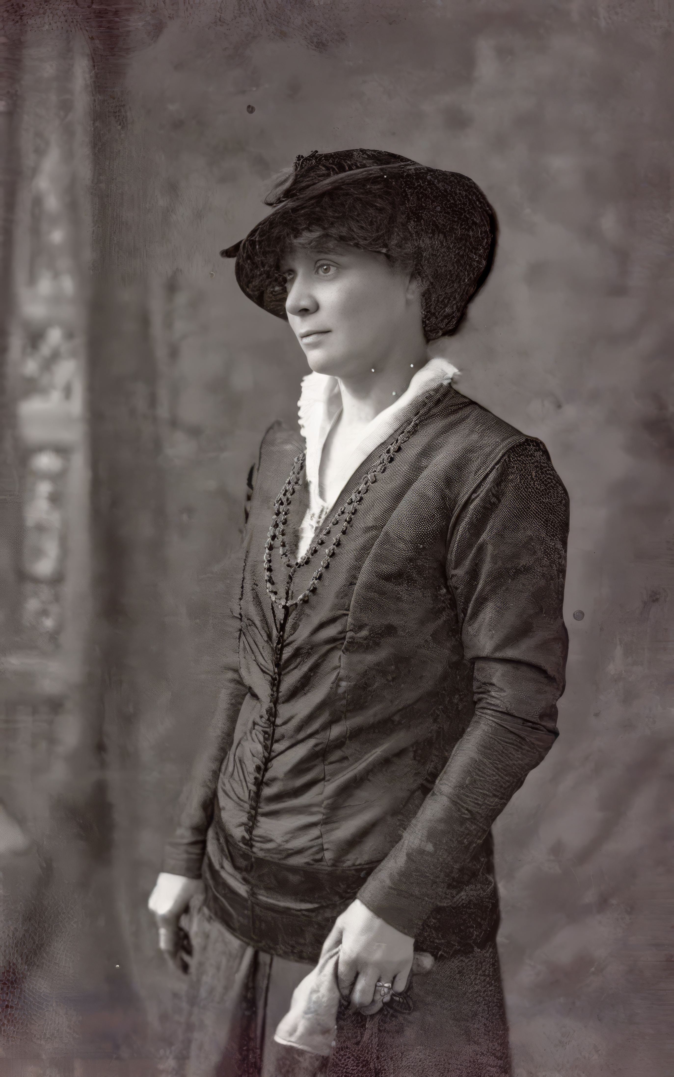 Marguerite Helena Müller, wife of Francis (Frank) Pugh Thomas, Virginia