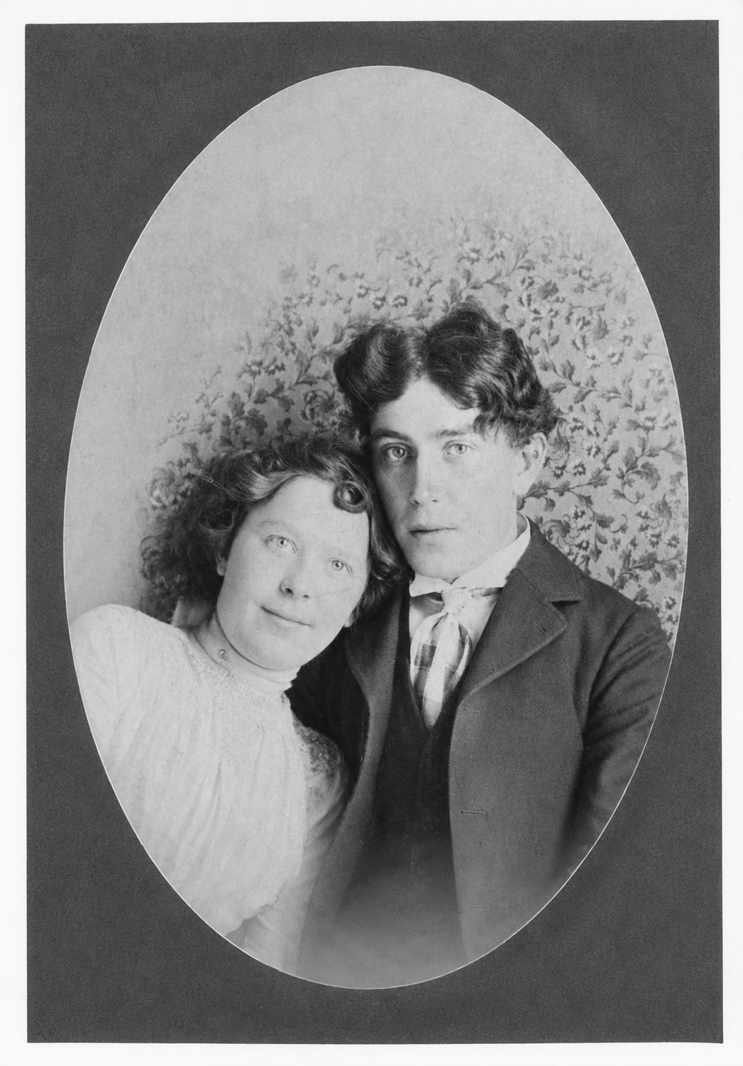 Mary Ann Murphy and William Hurley, engagement portrait, Chicago, Illinois