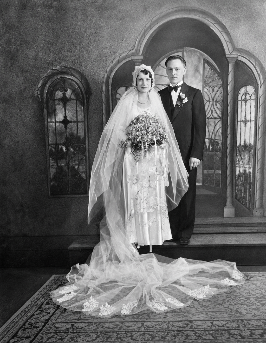 Evelyn Petersen and Horton Leverenz, wedding portrait, MIlwaukee, Wisconsin