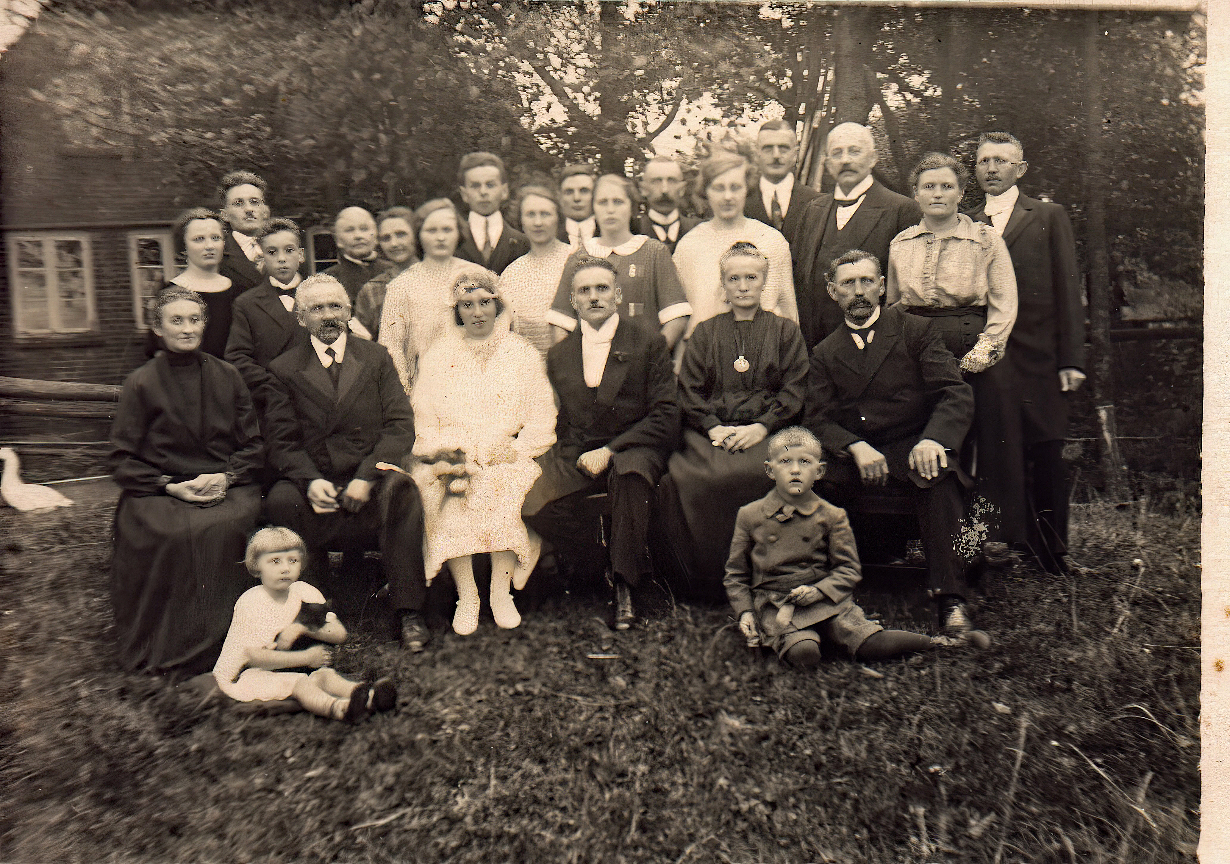 Wedding photo of Fritz Peter Petersen and Anna née Goohs in Belum, Lower Saxony.