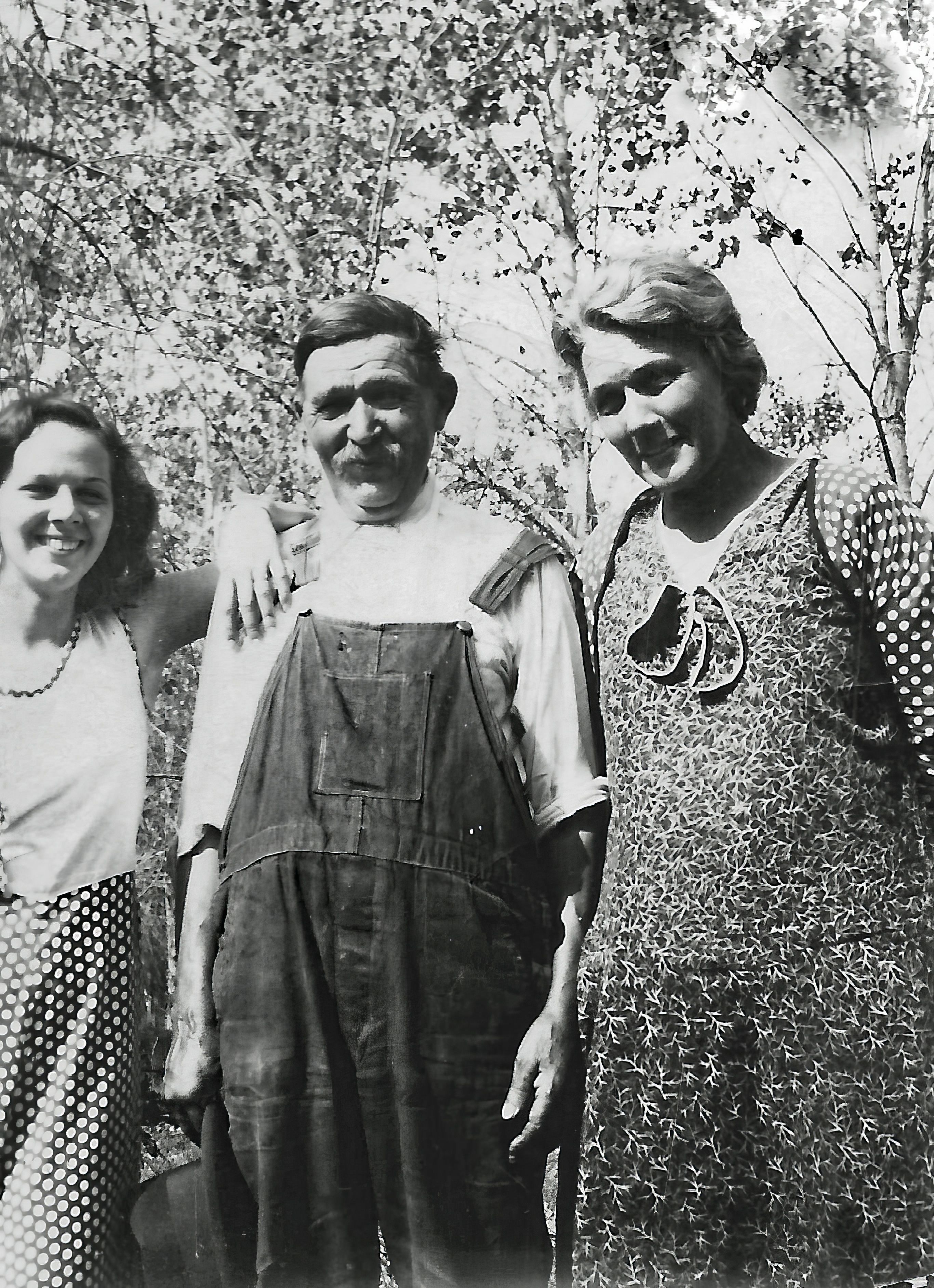 Sally Davis, her grandfather Alfred Petersen, and Alfred's daughter Anne Davis.