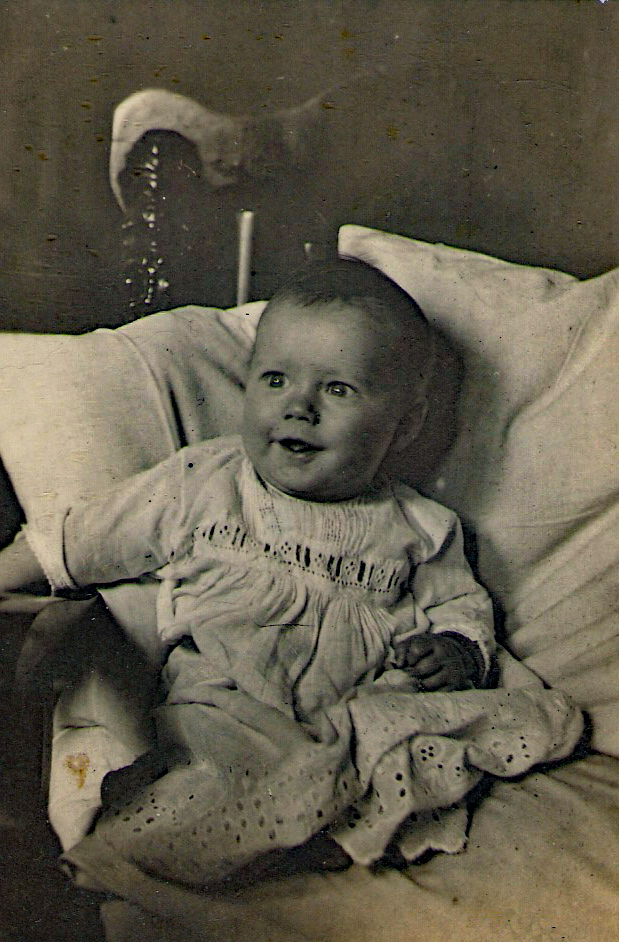 Thomas MacLaughlan as an infant, 1916